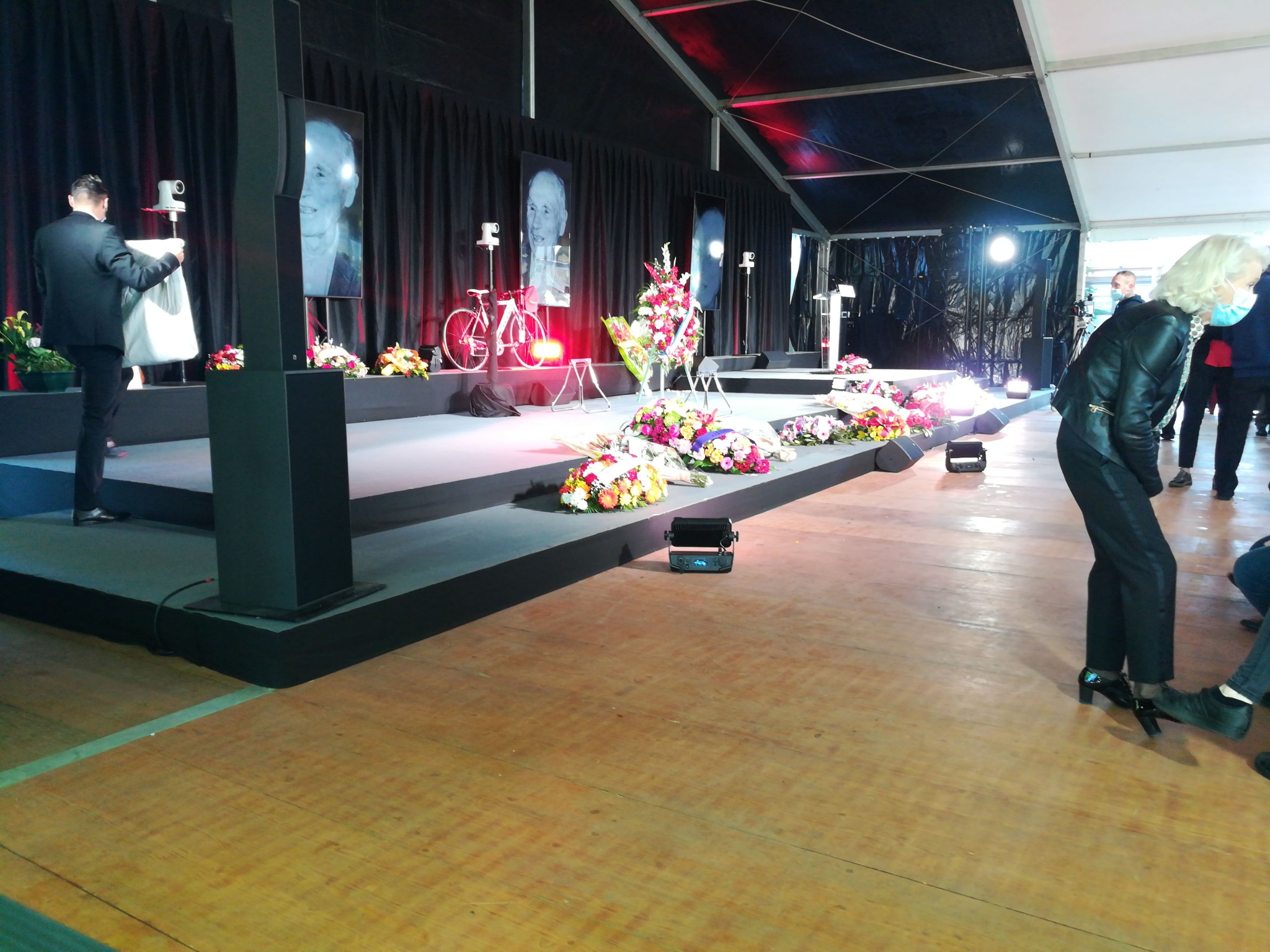 IMG_20210528_095323_BURST001_COVER